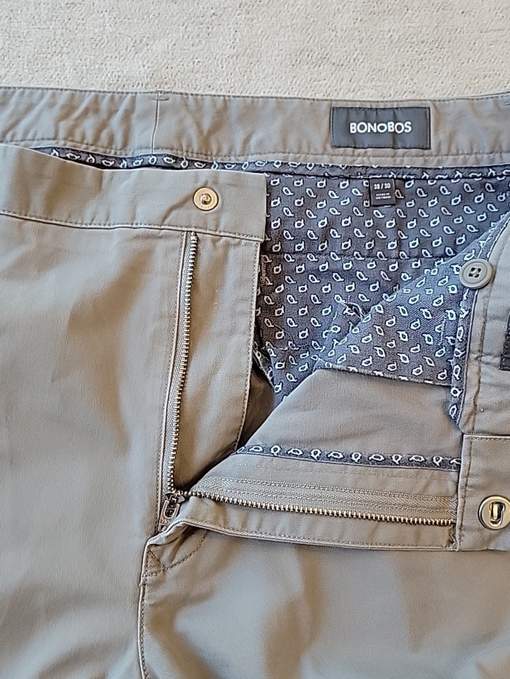 Bonobos Chino Pants Men's 38x30 Slim Gray Straight Leg Pleated Casual Golf - Picture 3 of 9